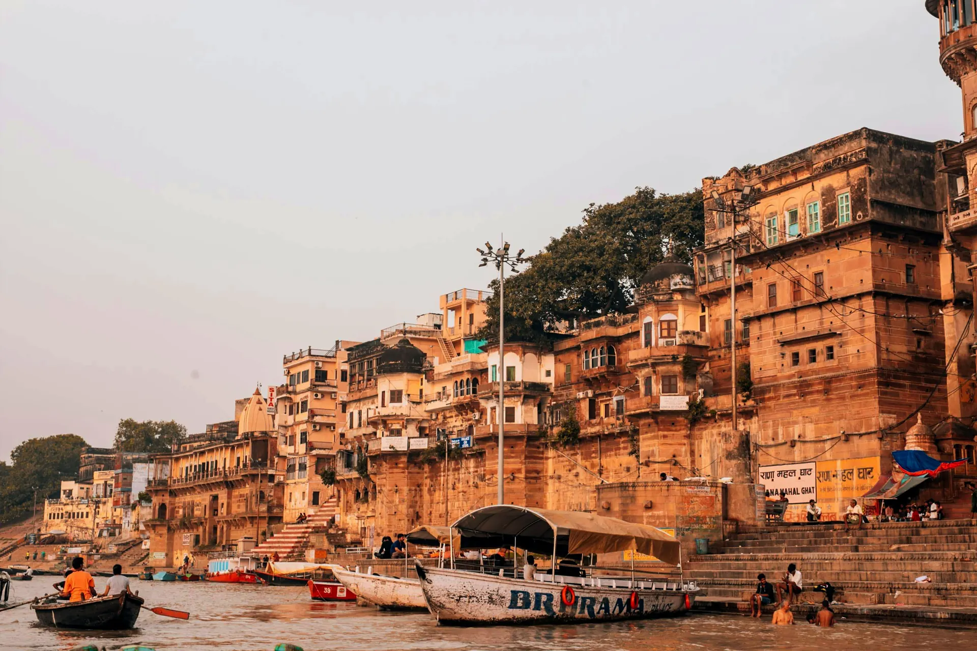Varanasi: photograph 2 from the Travelance Holidays Varanasi package